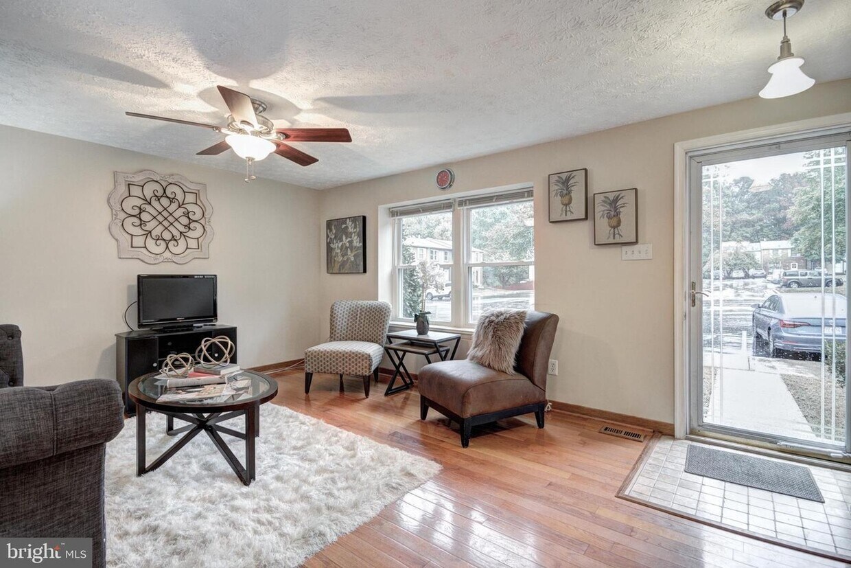 8244 Burning Forest Ct, Springfield, VA 22153 Townhome Rentals in