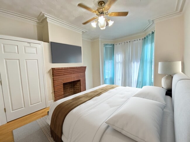 Building Photo - 44 White St