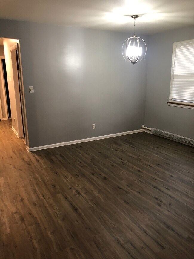 Foto del edificio - 13797 Cedar Rd