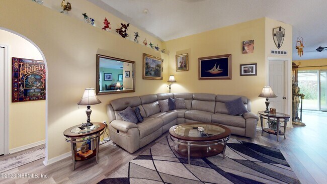Building Photo - 1409 Runes Ct