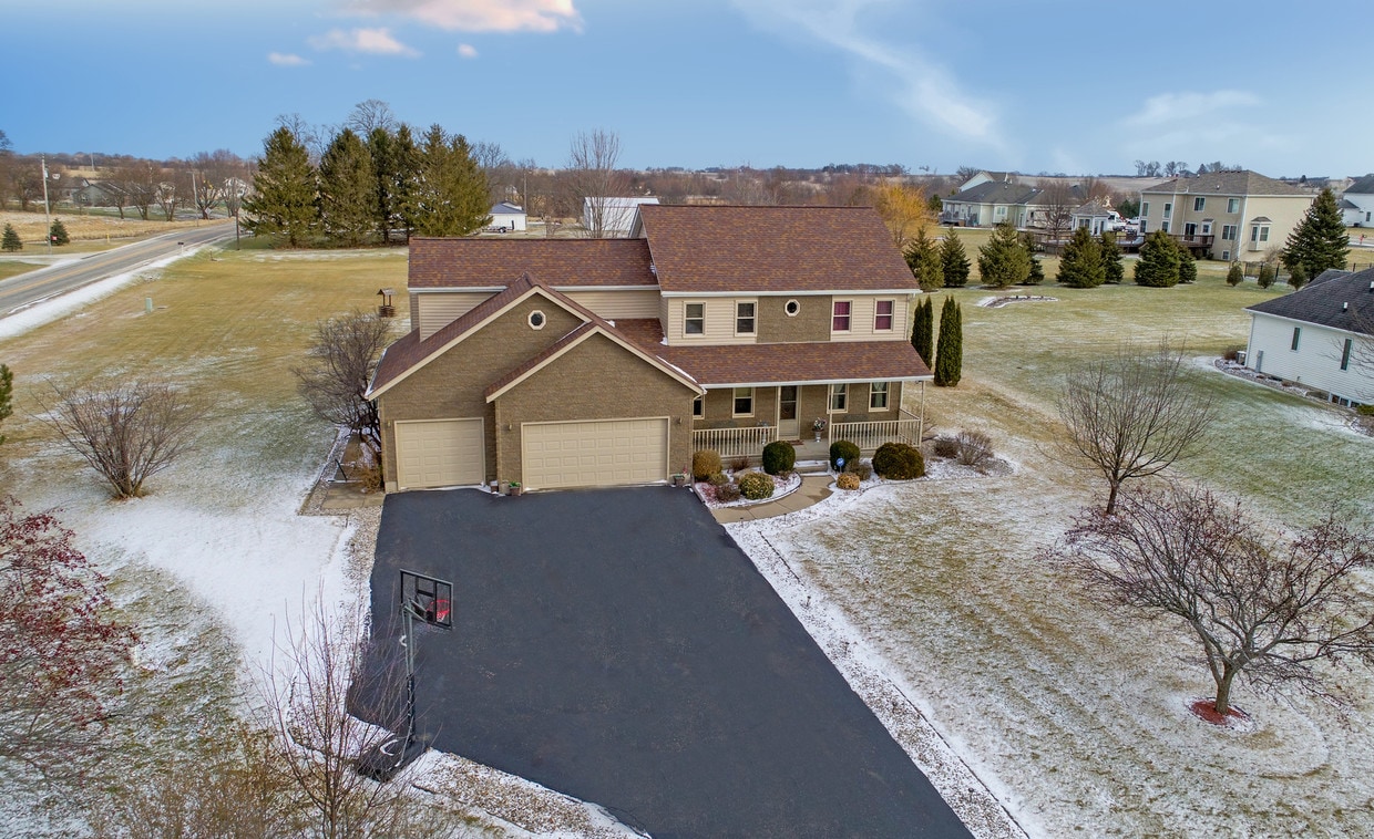 Primary Photo - 2998 E 2360th Rd