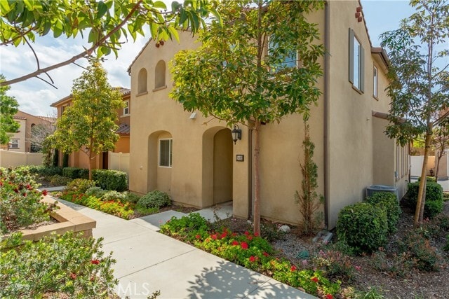 Building Photo - 2492 Trojan Way