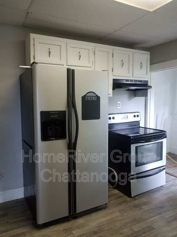 Building Photo - 3402 Montview Dr