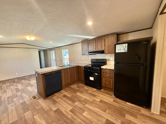 Foto del edificio - 751 Kernodle Ln