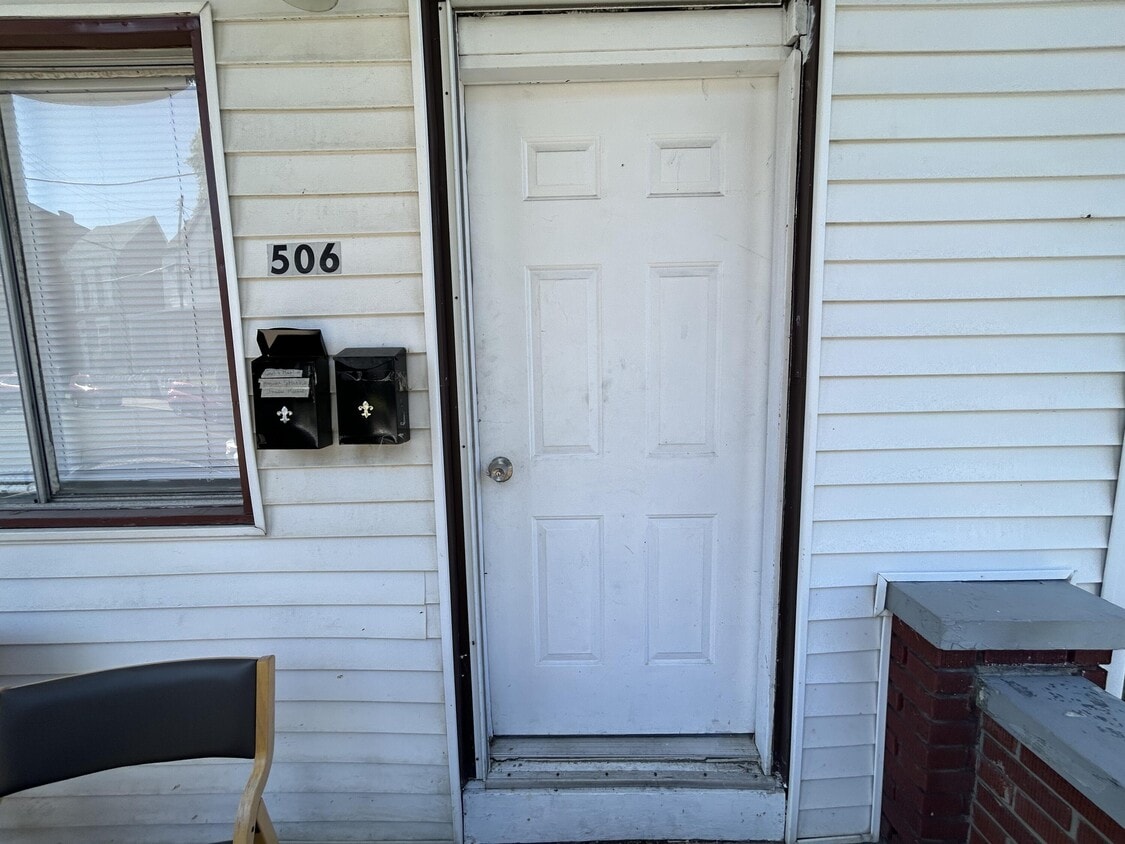 Primary Photo - 506 Clay St