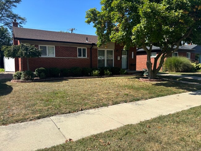 Building Photo - 29195 Spoon Ave