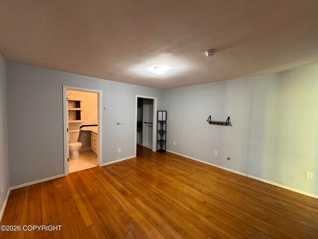 Foto del edificio - 1112 Salmon Rd