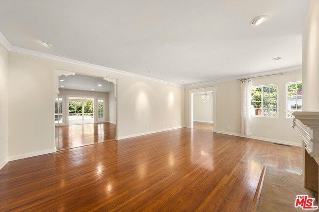 Foto del edificio - 245 25th St