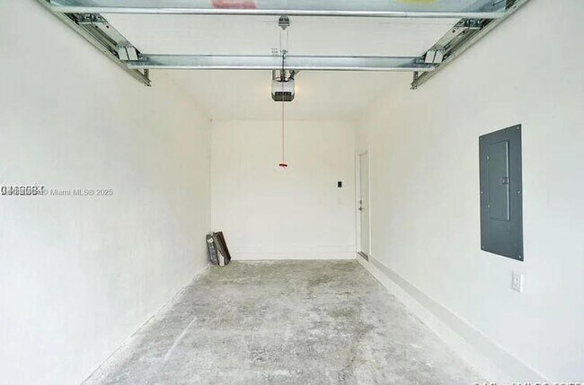 Foto del edificio - 7231 NW 103rd Path