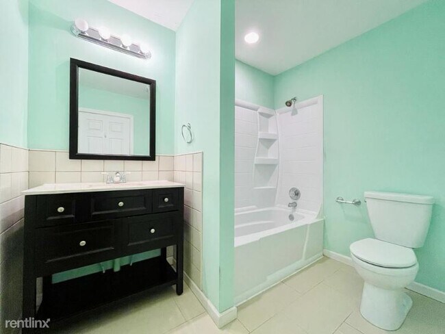 Building Photo - 3 br, 3 bath House - 199 Linden Ave