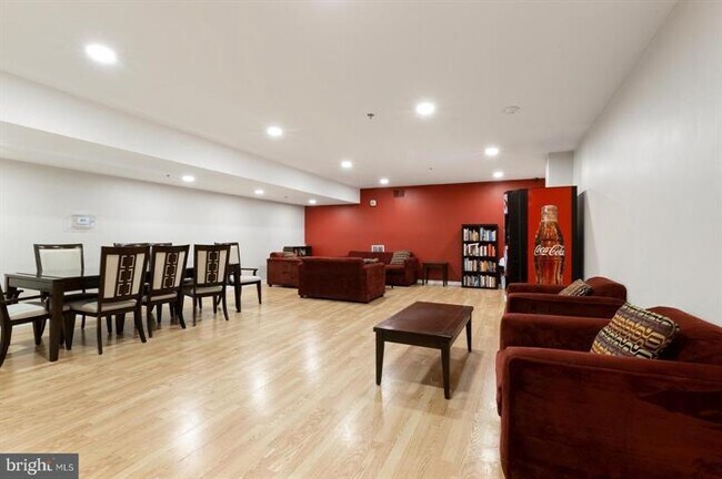 Sala comunitaria - 1324 Locust St
