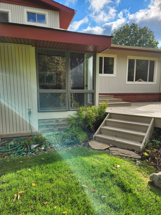Foto del edificio - 3484 Woodland Dr