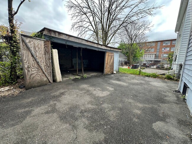 Foto del edificio - 256 S Munn Ave