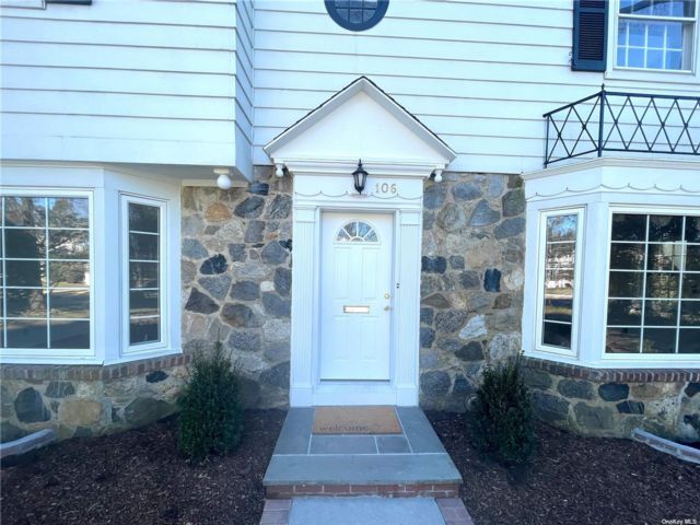 Foto del edificio - 106 Trumbull Rd