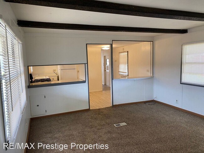 Building Photo - 2 br, 2 bath House - 3211 E. Northfield Ave.