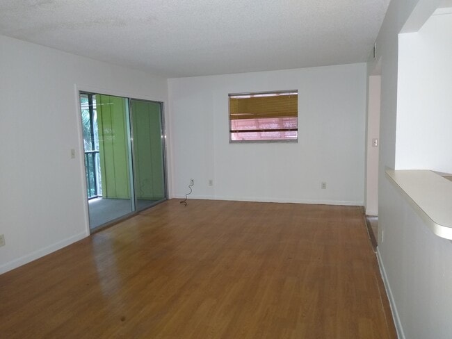 Building Photo - Wax Myrtle Woods
