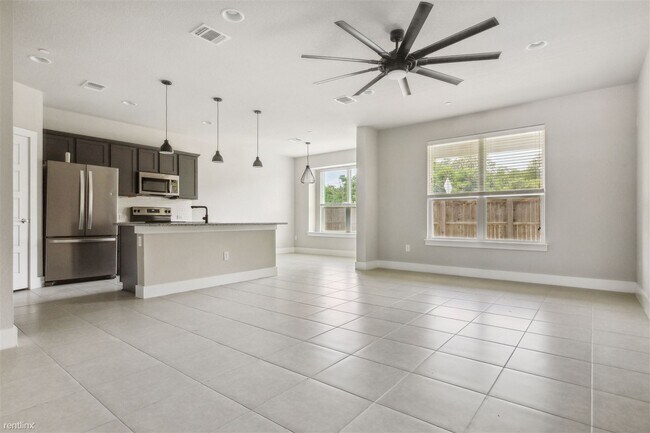 Building Photo - 3 br, 2.5 bath Townhome - 11318 Gadsen Lane