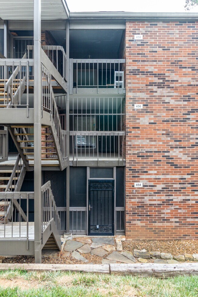 Foto del edificio - 454 Berlin Dr