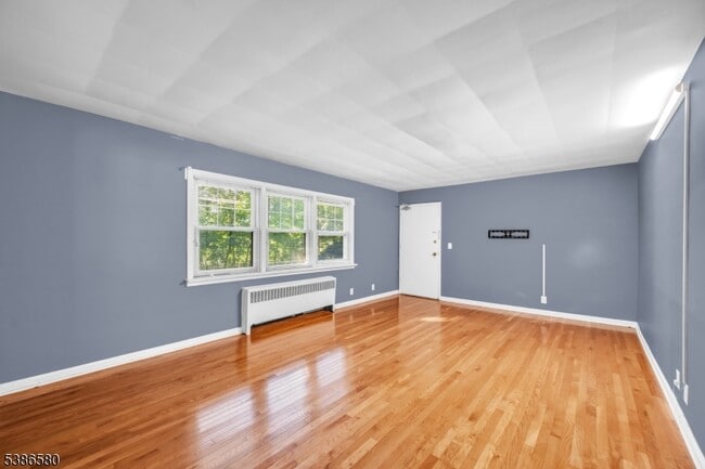 Building Photo - 6 Gainsborough Terrace