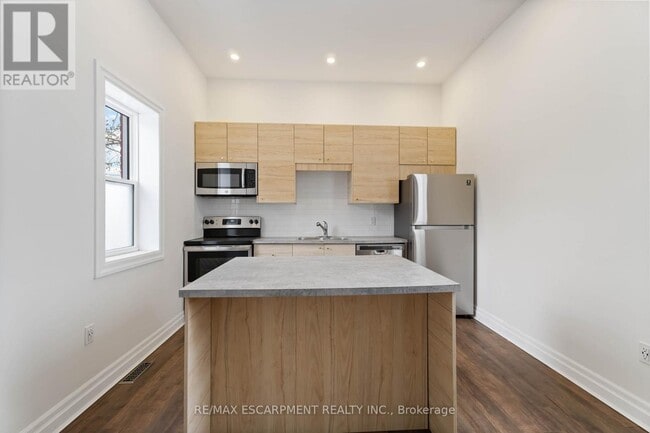 Photo du bâtiment - 16 Murray St W