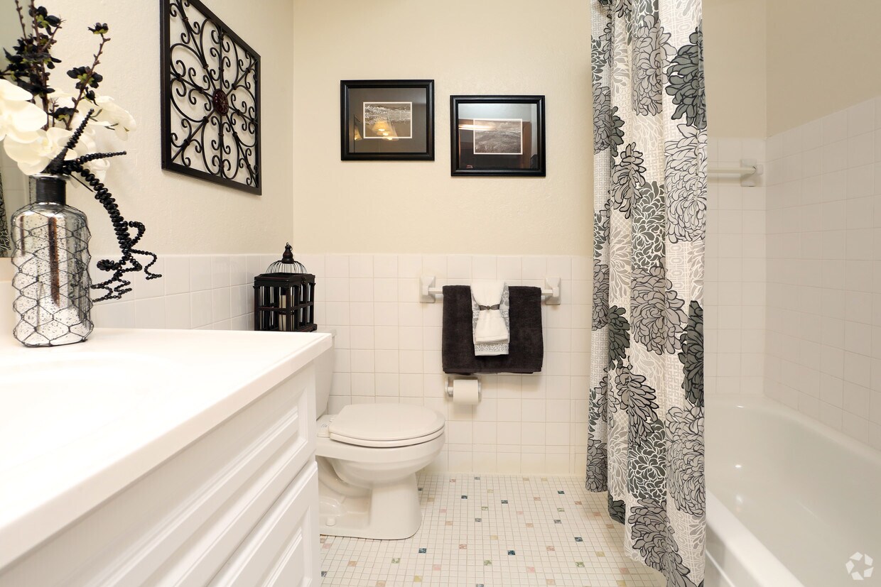 Primary Photo - Summit Ridge Apartments