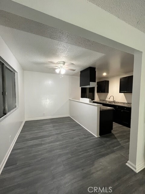 Building Photo - 1600 Picadilly Way