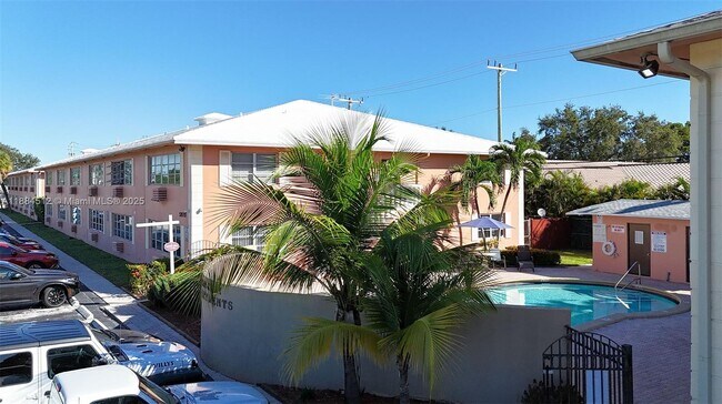 Foto del edificio - 5990 NE 18th Ave