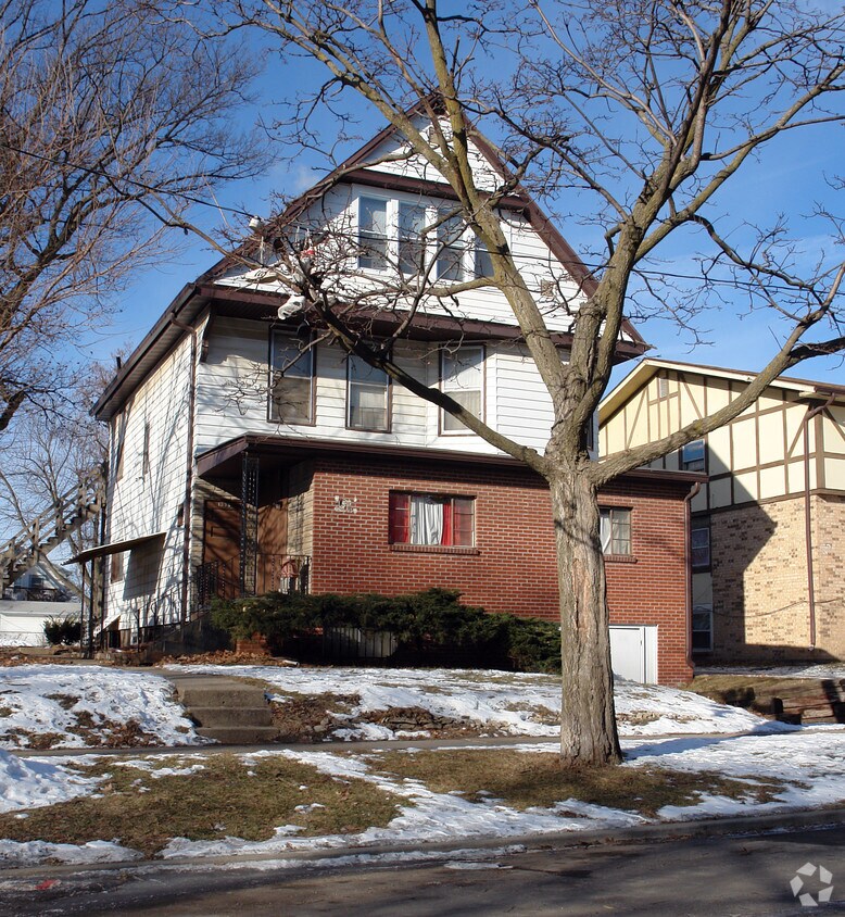 Building Photo - 1336 23rd St