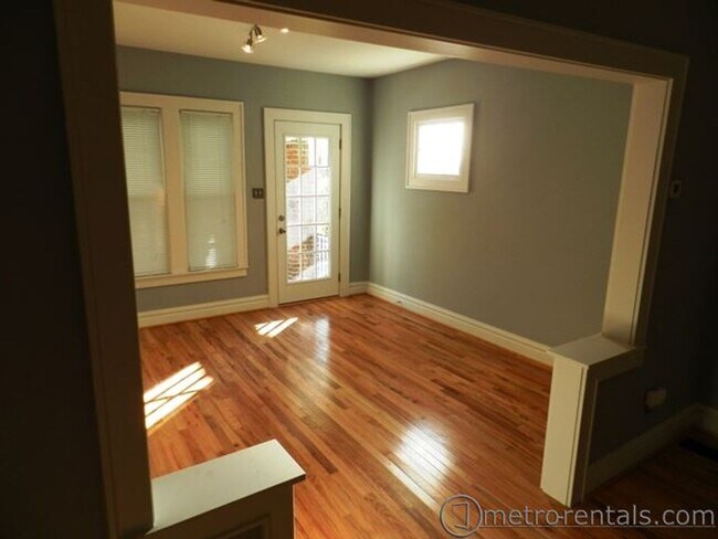 Building Photo - 170-172 E Tompkins St