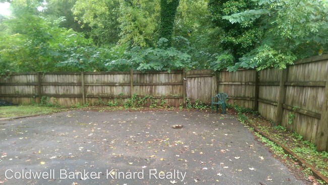 Building Photo - 2 br, 2 bath House - 413 Crest Drive SW