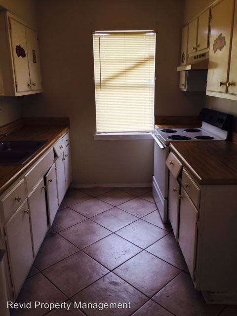Building Photo - 3 br, 1 bath House - 3749 Wolf Trail Drive