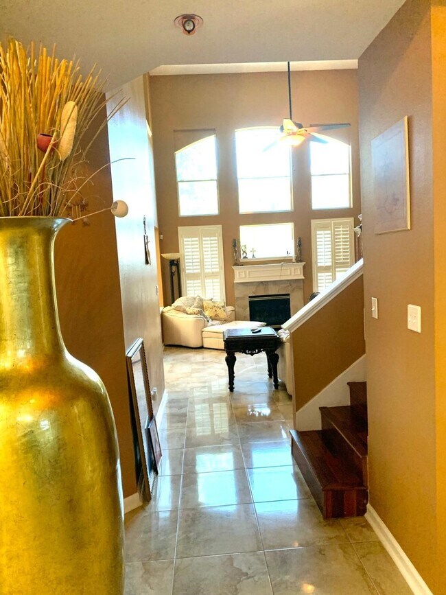 Foto del edificio - 16523 Terrace Hollow Ln