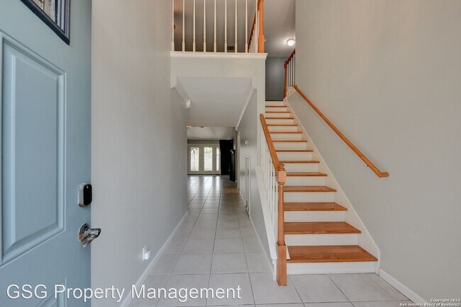 Foto del edificio - 4 br, 3 bath House - 911 River Hill