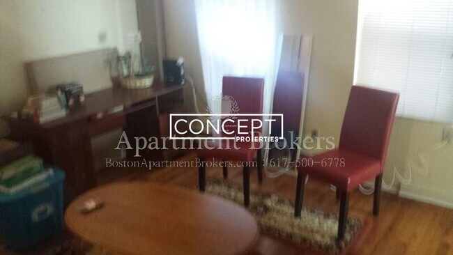 Foto del edificio - 892 Huntington Ave