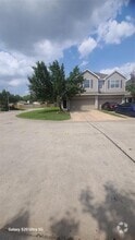 Building Photo - 17242 Oakwood Chase Dr