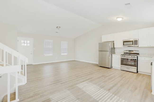 Foto del edificio - 837 Forest Path