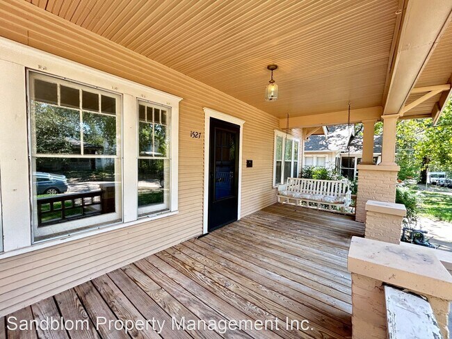 Foto del edificio - 2 br, 1 bath House - 1527 S. Trenton Ave