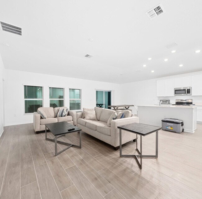 Foto del edificio - 3977 Willowbrook Dr