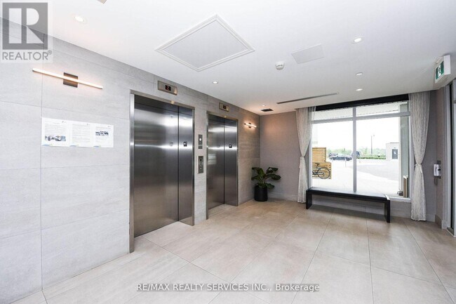 Building Photo - 200 Lagerfeld Dr