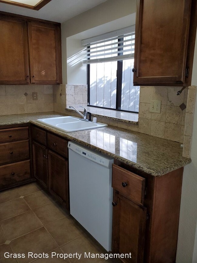 Building Photo - 2 br, 2 bath House - 712 Dorothy Way,