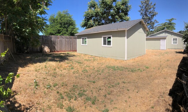 Building Photo - 6339 10th Ave
