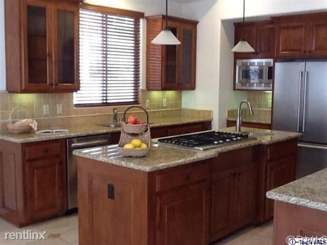 Building Photo - 4 br, 4 bath Condo - 1625 Greenwood Ave