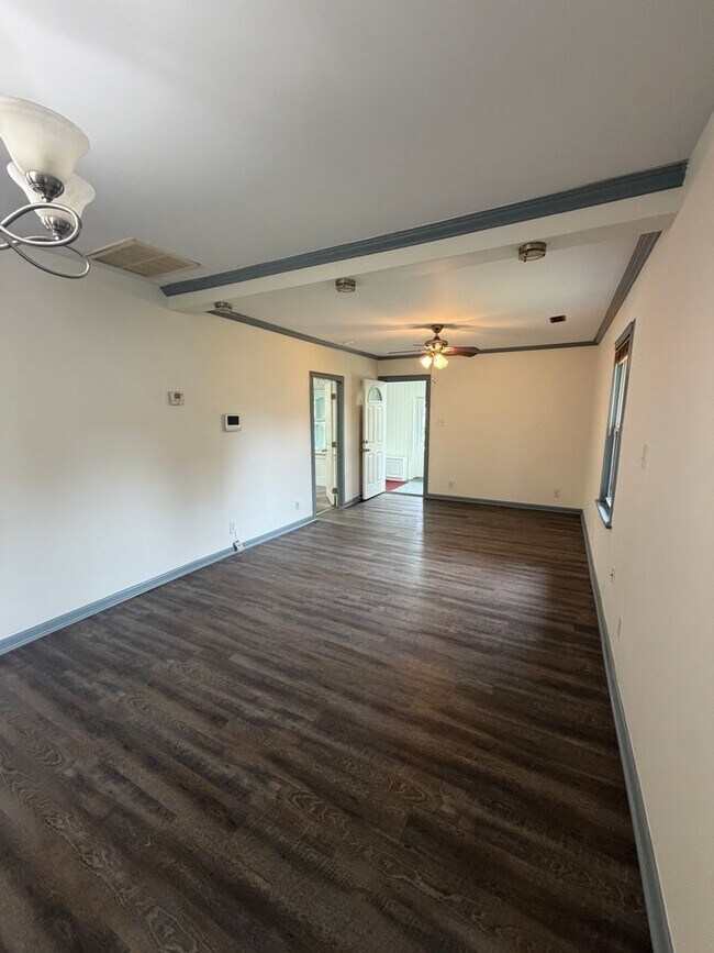 Foto del edificio - 2202 Hamilton Ave