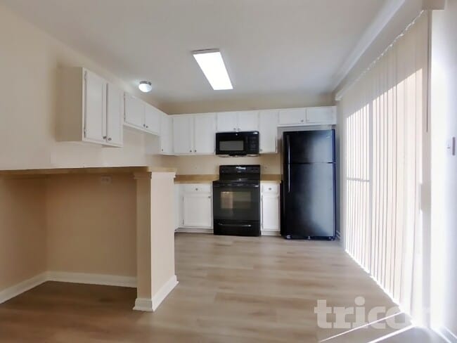 Foto del edificio - 3259 Jorns St