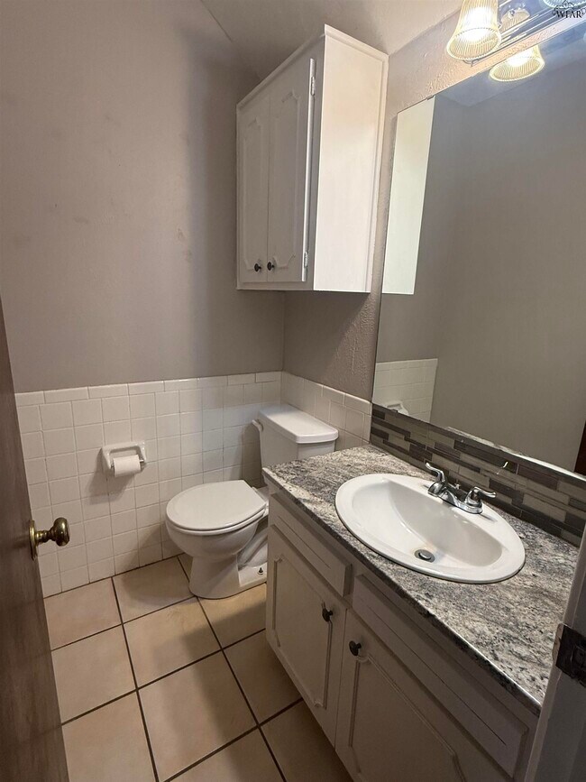 Foto del edificio - 4604 Mistletoe Dr
