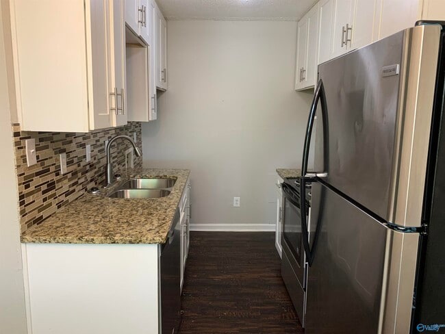 Building Photo - 1403 Ascent Trail NW