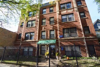 Building Photo - 4349 N Damen Ave