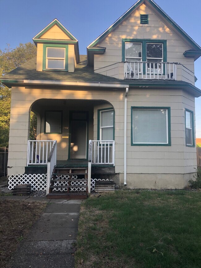 Building Photo - 2502 N Calispel St