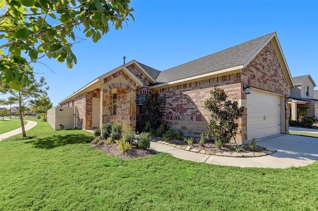 Building Photo - 16454 Rosary Pea Pl