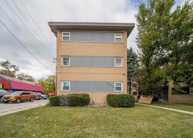 Building Photo - 15334 Doctor M.L.K. Jr Dr